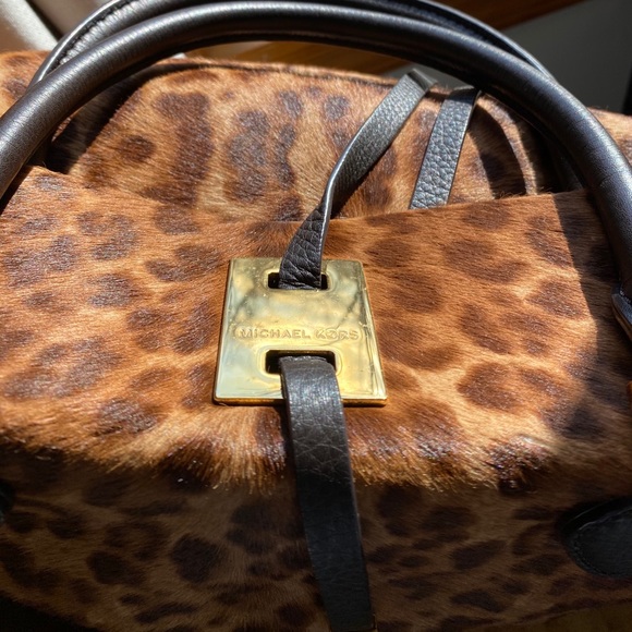 Michael Kors Cheetah Purse - Picture 2 of 6